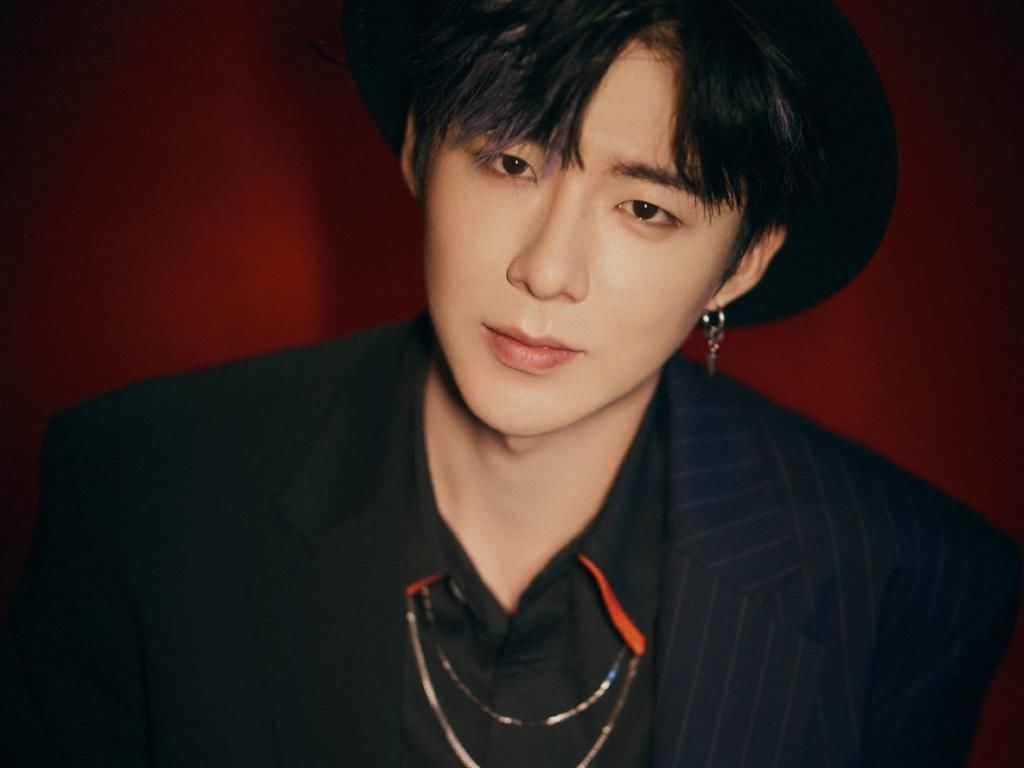  合照|《中餐厅》杀青，赵丽颖造型引关注，刘宇宁为领奖缺席大合照？