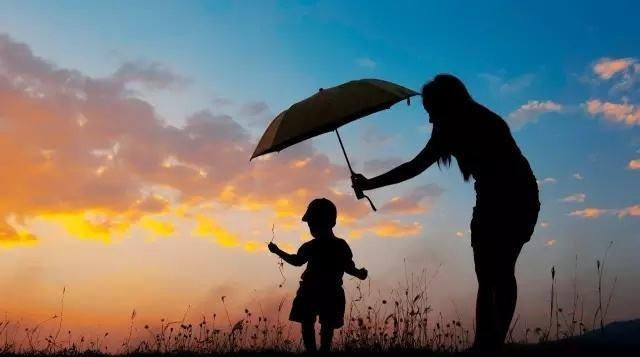 是因为|不愿生二孩是因为养不起,那么为什么上一代人生三五个都养得起?