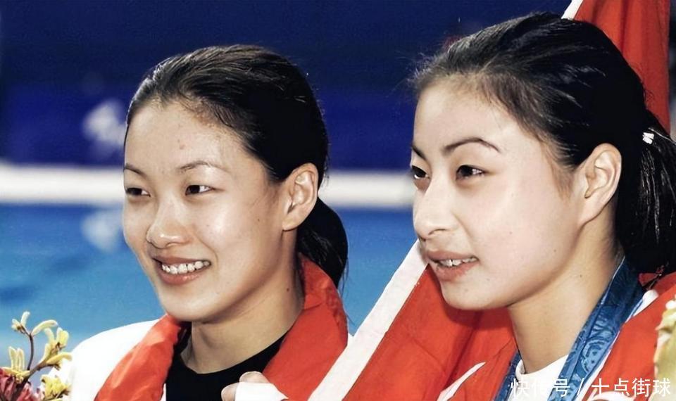 重返国家队的伏明霞开始在教练组的安排下,与郭晶晶搭档女子双人3米板